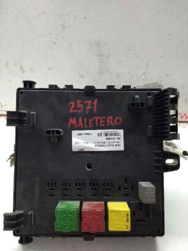 CAJA RELES / FUSIBLES Opel VECTRA C BERLINA 