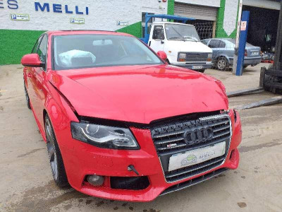 AUDI A4 BERLINA (8K2)