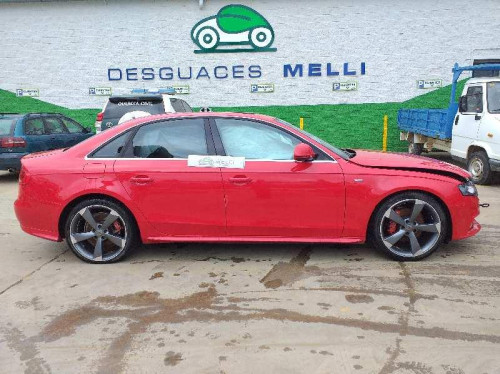  AUDI A4 BERLINA (8K2) 