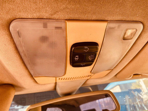  MERCEDES-BENZ CLASE E (BM 210) BERLINA 