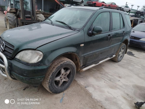  MERCEDES-BENZ CLASE ML (BM 163) 