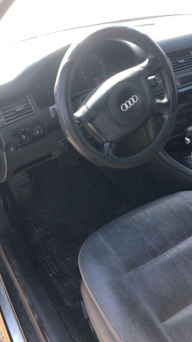 AUDI A6 BERLINA (4B2) — автомобиль-донор на запчасти 