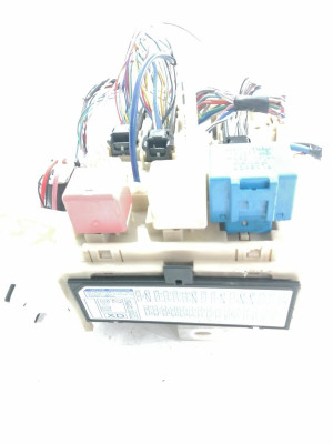 CAJA RELES / FUSIBLES, TOYOTA, VERSO (AUR2/ZGR2)