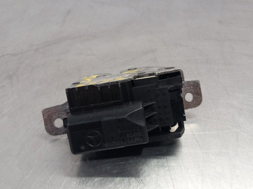  CERRADURA MALETERO / PORTON Mercedes-Benz CLASE B (BM 246) 