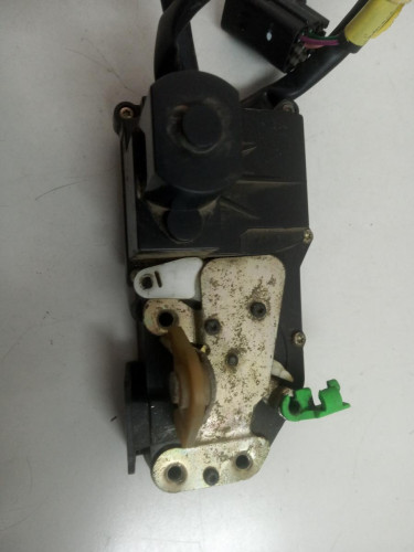 CERRADURA PUERTA DELANTERA DERECHA MG ROVER MG ZR 