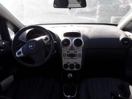 OPEL CORSA D — vehículo donante para recambios 