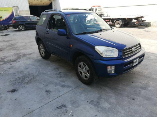 TOYOTA RAV4 (A2) — vehículo donante para recambios 