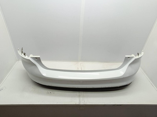 PARAGOLPES TRASERO FORD FOCUS BERLINA (CB8) 