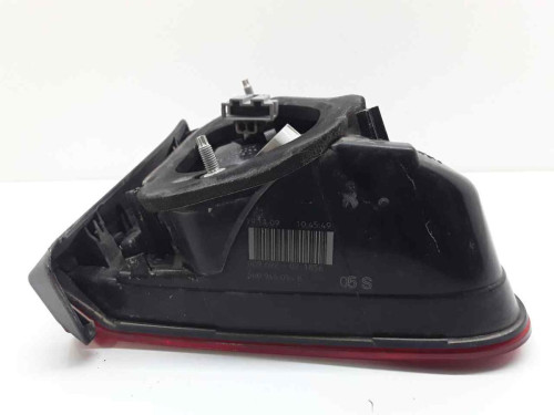 PILOTO TRASERO DERECHO INTERIOR VOLKSWAGEN TIGUAN (5N1) 