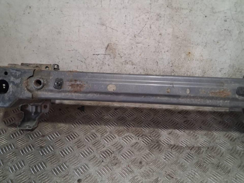 REFUERZO PARAGOLPES DELANTERO 
