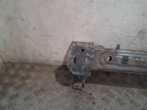 REFUERZO PARAGOLPES DELANTERO 