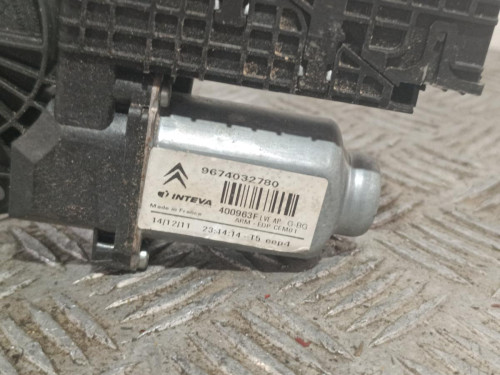  MOTOR ELEVALUNAS DELANTERO IZQUIERDO 