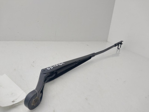 BRAZO LIMPIA DELANTERO DERECHO Citroen XSARA PICASSO 