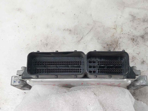  CENTRALITA MOTOR UCE Volkswagen GOLF IV BERLINA (1J1)(10.1997) 