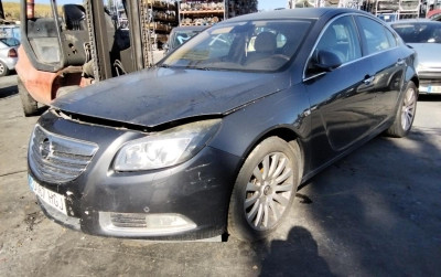 OPEL INSIGNIA BERLINA