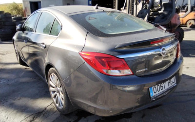 OPEL INSIGNIA BERLINA