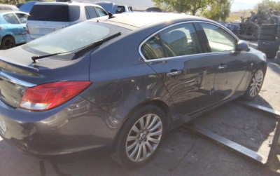 OPEL INSIGNIA BERLINA