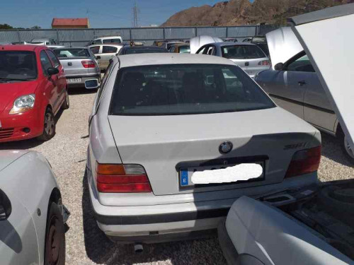  BMW SERIE 3 BERLINA (E36) 