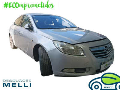 OPEL INSIGNIA BERLINA