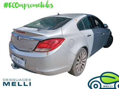 OPEL INSIGNIA BERLINA
