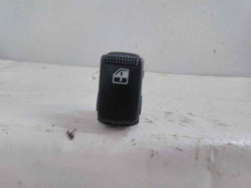  MANDO ELEVALUNAS DELANTERO DERECHO Hyundai MATRIX (FC) 