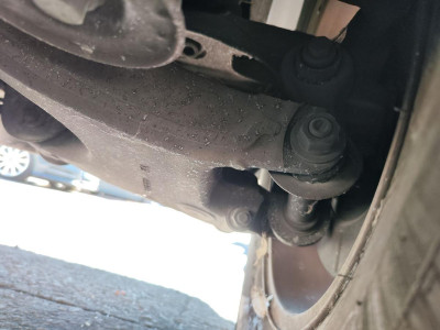 BRAZO SUSPENSION TRASERO IZQUIERDO