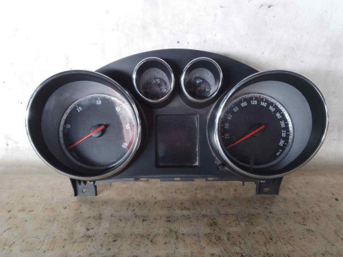 CUADRO INSTRUMENTOS OPEL INSIGNIA BERLINA 