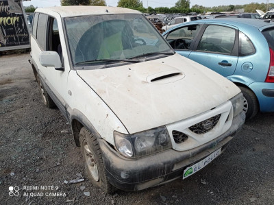 NISSAN TERRANO II (R20)