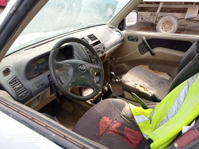 NISSAN TERRANO II (R20)