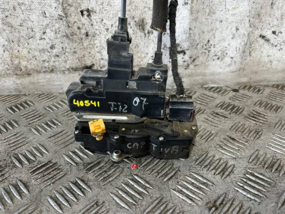 CERRADURA PUERTA TRASERA IZQUIERDA
