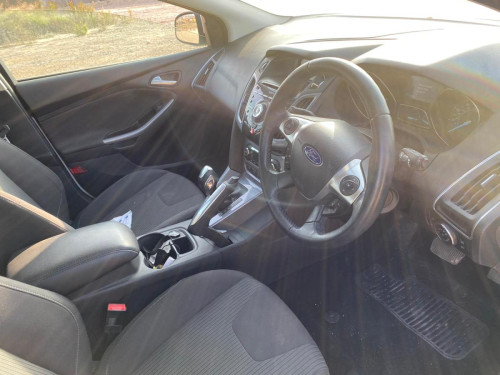 FORD FOCUS BERLINA (CB8) — vehículo donante para recambios 