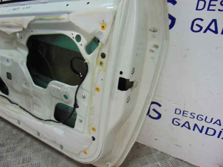 PUERTA DELANTERA DERECHA