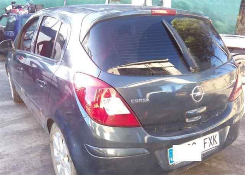OPEL CORSA D — vehículo donante para recambios 