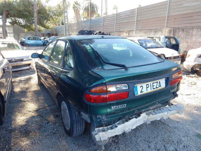 RENAULT LAGUNA (B56)