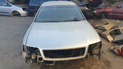 AUDI A6 BERLINA (4B2)