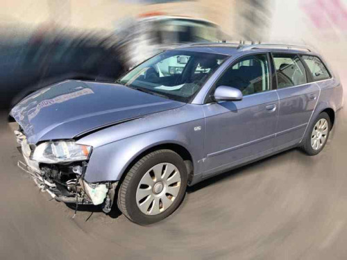 AUDI A4 AVANT (8E) de segunda mano