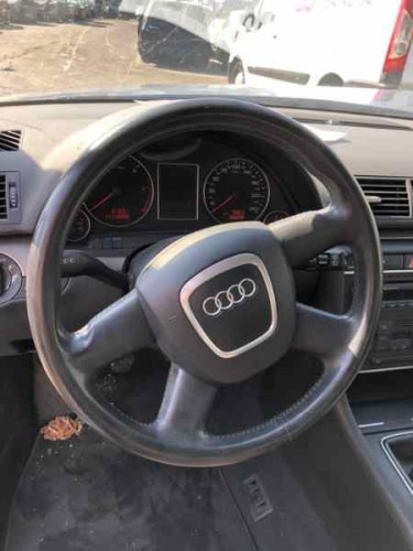 AUDI A4 AVANT (8E) de segunda mano
