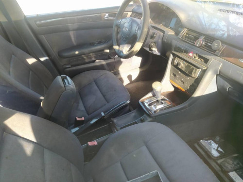  AUDI A6 BERLINA (4B2) 