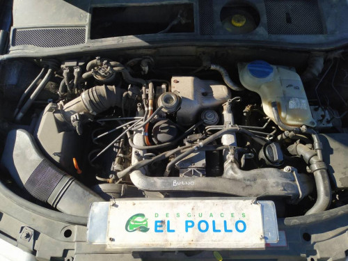  AUDI A6 BERLINA (4B2) 
