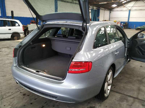  AUDI A4 AVANT (8K5) 