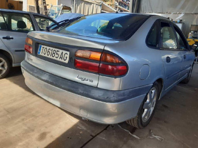 RENAULT LAGUNA (B56)