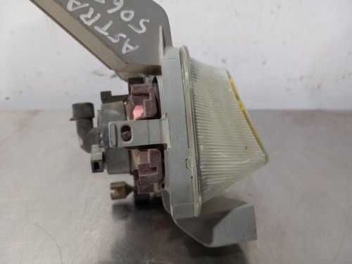  FARO ANTINIEBLA IZQUIERDO Opel ASTRA F BERLINA 