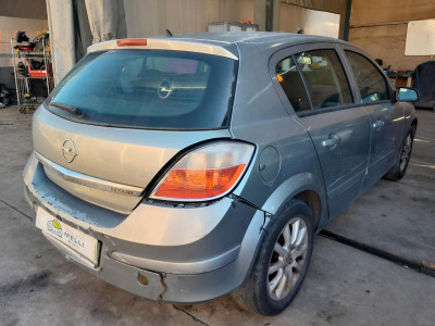 OPEL ASTRA H BERLINA