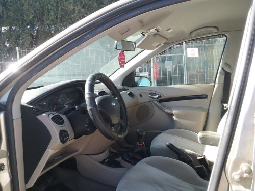  FORD FOCUS BERLINA (CAK) 
