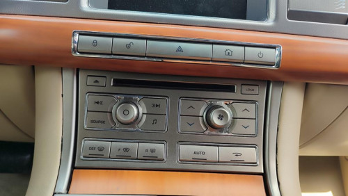 JAGUAR XF — автомобиль-донор на запчасти 