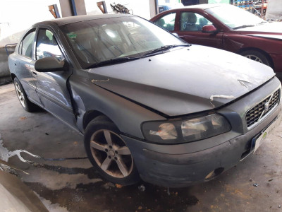 VOLVO S60 BERLINA