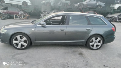 AUDI A6 AVANT (4F5)