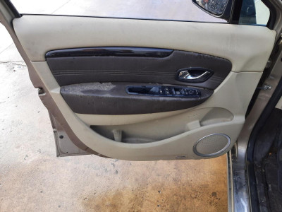 RENAULT SCENIC III (JZ)