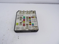 CAJA RELES / FUSIBLES