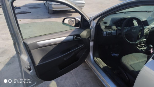  OPEL ASTRA H BERLINA 